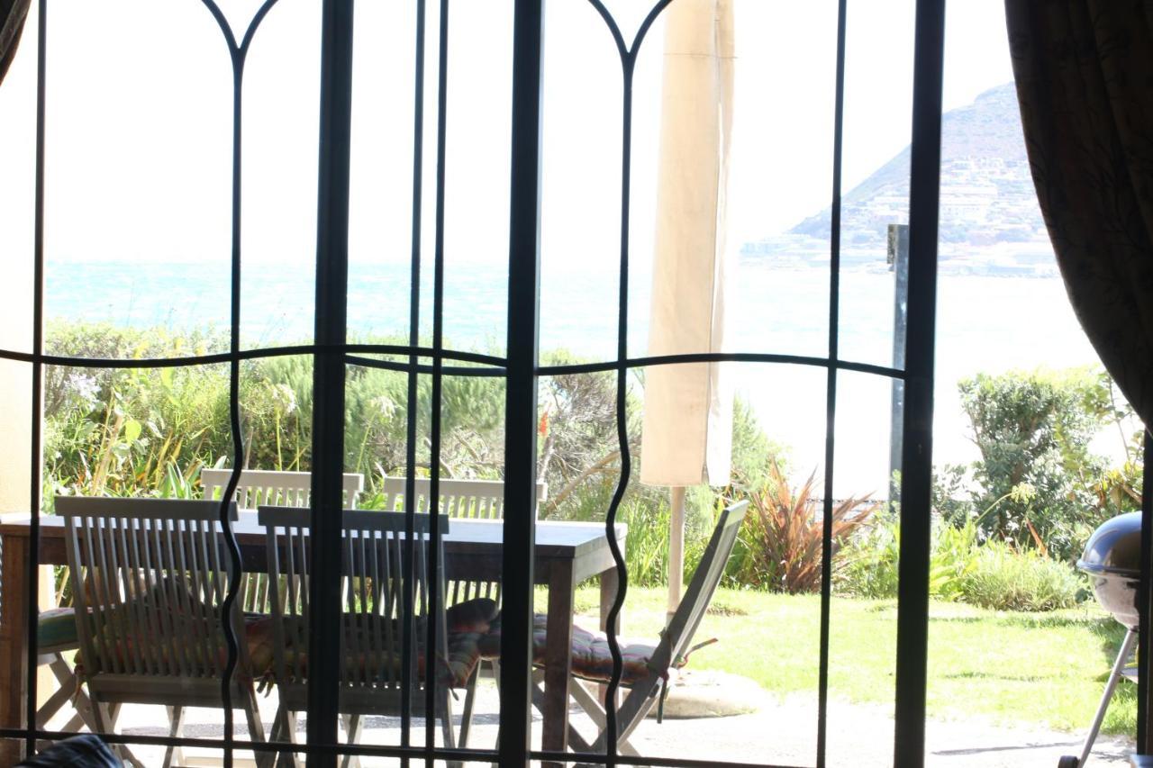 On The Beach Hout Bay Exterior photo